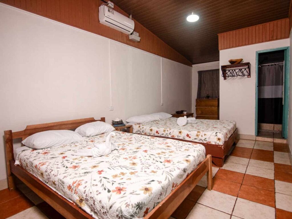 Photo of the Soulara Queen Suite beds