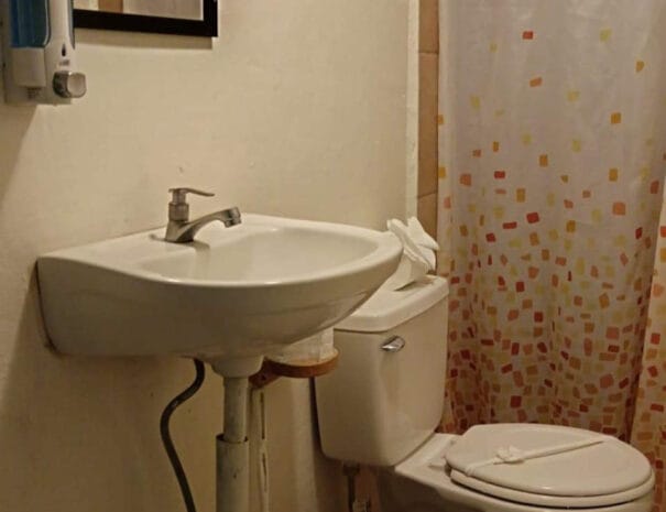 Photo of Economy Room bathroom